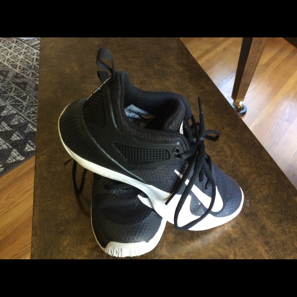 Nike Zoom HyperAce Volleyball Shoes Size 6.5